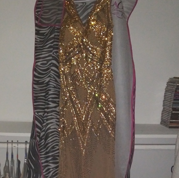 Prom dress - Picture 1 of 1